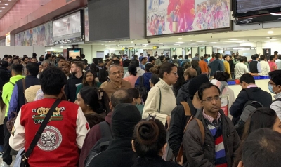 Delhi airport witnesses chaos, passengers complain about long waiting hours | Delhi airport witnesses chaos, passengers complain about long waiting hours