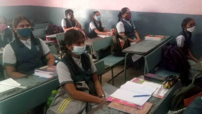 As Covid-19 wanes, Maha schools to reopen from Monday | As Covid-19 wanes, Maha schools to reopen from Monday As Covid-19 wanes, Maha schools to reopen from Monday | As Covid-19 wanes, Maha schools to reopen from Monday