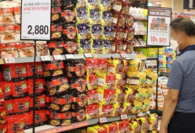Instant noodles prices in S.Korea grow at fastest pace in 13 yrs | Instant noodles prices in S.Korea grow at fastest pace in 13 yrs