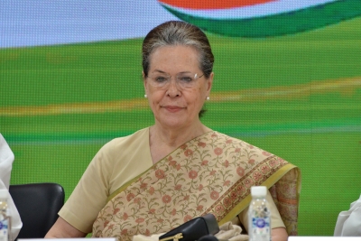 Sonia reminds Modi of 'raj dharma' towards farmers on Diwali | Sonia reminds Modi of 'raj dharma' towards farmers on Diwali