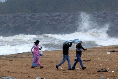 Cyclone Nirav: Amit Shah assures TN, Puducherry CMs of all possible help | Cyclone Nirav: Amit Shah assures TN, Puducherry CMs of all possible help