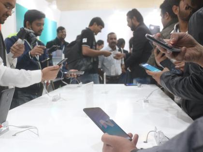 Indian smartphone market to touch $42 bn in sales despite poor 2023 1st half | Indian smartphone market to touch $42 bn in sales despite poor 2023 1st half Indian smartphone market to touch $42 bn in sales despite poor 2023 1st half | Indian smartphone market to touch $42 bn in sales despite poor 2023 1st half
