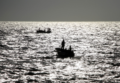 10 persons missing in Bihar boat mishap, rescue operation on | 10 persons missing in Bihar boat mishap, rescue operation on