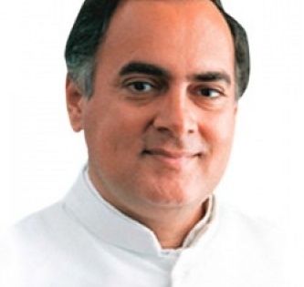 IYC to pay one-day wages to poor on Rajiv death anniversary | IYC to pay one-day wages to poor on Rajiv death anniversary