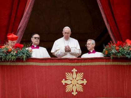 Pope Francis' Christmas address urges for conflict resolution through dialogue | Pope Francis' Christmas address urges for conflict resolution through dialogue