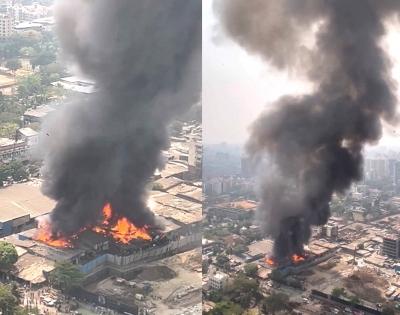 Fire engulfs Mumbai's famed Jogeshwari furniture market, no casualties | Fire engulfs Mumbai's famed Jogeshwari furniture market, no casualties