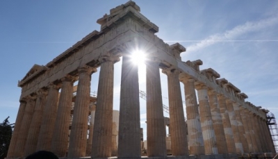 Greek tourism sector forecast to reach 2019 record levels this yr | Greek tourism sector forecast to reach 2019 record levels this yr