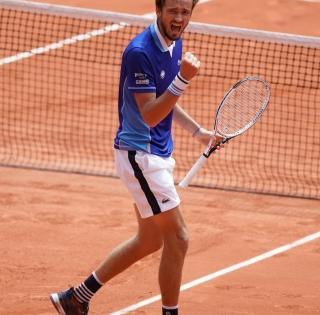 Medvedev, Tsitsipas shown the door at Roland Garros | Medvedev, Tsitsipas shown the door at Roland Garros