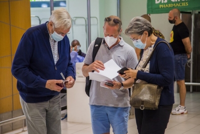 Germany's daily Covid-19 cases exceed 300k for first time | Germany's daily Covid-19 cases exceed 300k for first time Germany's daily Covid-19 cases exceed 300k for first time | Germany's daily Covid-19 cases exceed 300k for first time