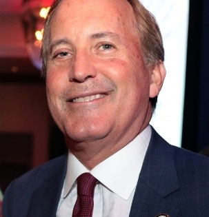 Texas AG Ken Paxton investigates Twitter over bot counts | Texas AG Ken Paxton investigates Twitter over bot counts