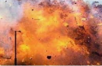 TN: Three die in explosion in firecracker godown | TN: Three die in explosion in firecracker godown