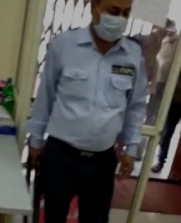 Bank guard shoots customer for not wearing mask | Bank guard shoots customer for not wearing mask