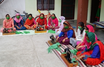 1,500 self-help women groups in Himachal stitch 40 lakh masks | 1,500 self-help women groups in Himachal stitch 40 lakh masks
