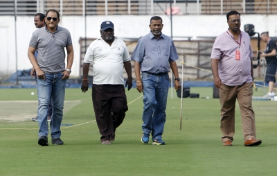 Syed Mushtaq Ali Trophy: Azhar visits Kolkata, discusses bio-bubble protocols | Syed Mushtaq Ali Trophy: Azhar visits Kolkata, discusses bio-bubble protocols