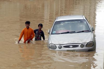 14 killed in rain-related incidents in Karachi | 14 killed in rain-related incidents in Karachi
