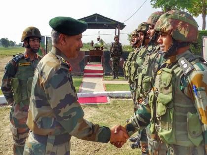Army's vice chief visits forward locations along LoC in J-K to review security situation | Army's vice chief visits forward locations along LoC in J-K to review security situation