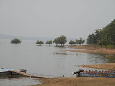 One held for illegal fishing in Pench Tiger Reserve, boats seized | One held for illegal fishing in Pench Tiger Reserve, boats seized