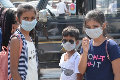 Navy ferries face masks to Goa | Navy ferries face masks to Goa