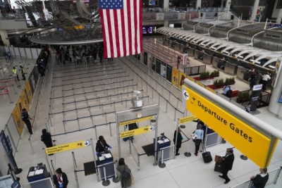 US air travel at highest level in nearly a year | US air travel at highest level in nearly a year