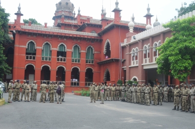 Madras HC sets aside privilege notice to DMK lawmakers | Madras HC sets aside privilege notice to DMK lawmakers Madras HC sets aside privilege notice to DMK lawmakers | Madras HC sets aside privilege notice to DMK lawmakers