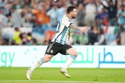 Messi misses' penalty but Argentina recover to top Group C, qualify for knockouts | Messi misses' penalty but Argentina recover to top Group C, qualify for knockouts
