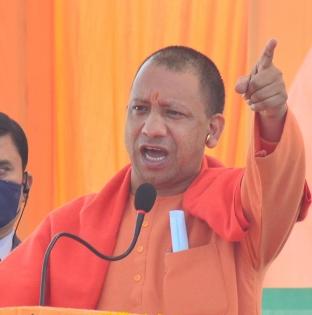 Battle for UP: Saints urge Hindus to re-elect Yogi | Battle for UP: Saints urge Hindus to re-elect Yogi