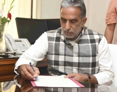 Union Minister Gurjar tests positive for Covid-19 | Union Minister Gurjar tests positive for Covid-19