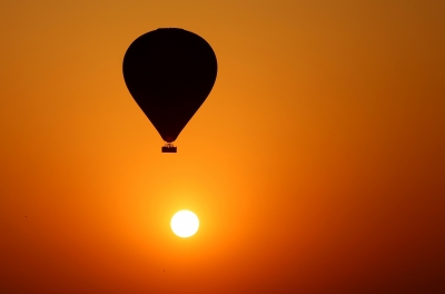 Hot air balloon crash in Arizona desert kills 4 | Hot air balloon crash in Arizona desert kills 4 Hot air balloon crash in Arizona desert kills 4 | Hot air balloon crash in Arizona desert kills 4
