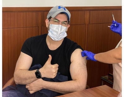 Neil Nitin Mukesh gets first dose of Covid vaccine | Neil Nitin Mukesh gets first dose of Covid vaccine