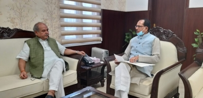 Shivraj meets Tomar in Delhi, discusses state issues | Shivraj meets Tomar in Delhi, discusses state issues