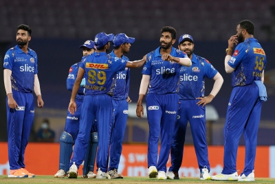 IPL 2022: Jasprit Bumrah's five-wicket haul restricts Kolkata Knight Riders to 165/9 | IPL 2022: Jasprit Bumrah's five-wicket haul restricts Kolkata Knight Riders to 165/9