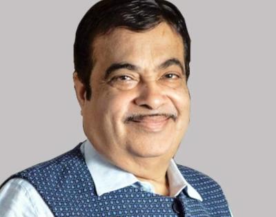 Gadkari recounts four CMs' stories on car seat belts | Gadkari recounts four CMs' stories on car seat belts Gadkari recounts four CMs' stories on car seat belts | Gadkari recounts four CMs' stories on car seat belts