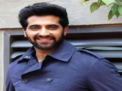 Akshay Oberoi on his 'Fighter' role: I grew up watching 'Top Gun', never thought I'd essay a pilot | Akshay Oberoi on his 'Fighter' role: I grew up watching 'Top Gun', never thought I'd essay a pilot Akshay Oberoi on his 'Fighter' role: I grew up watching 'Top Gun', never thought I'd essay a pilot | Akshay Oberoi on his 'Fighter' role: I grew up watching 'Top Gun', never thought I'd essay a pilot