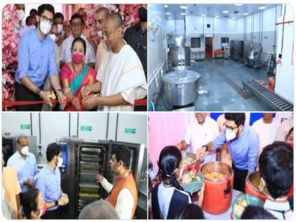 Aditya Thackeray inaugurates the AkshyaChaitanya kitchen in Mumbai | Aditya Thackeray inaugurates the AkshyaChaitanya kitchen in Mumbai