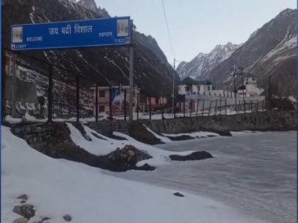 Badrinath covered in snow, Sheshanetra lake freezes in Uttarakhand | Badrinath covered in snow, Sheshanetra lake freezes in Uttarakhand