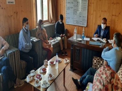 J-K: Divisional Commissioner Kashmir takes stock of situation arising of COVID-19 3rd wave | J-K: Divisional Commissioner Kashmir takes stock of situation arising of COVID-19 3rd wave