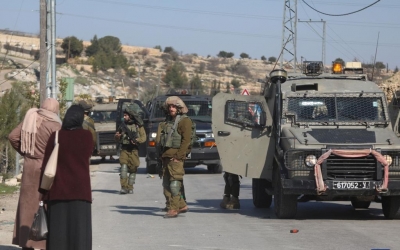 Palestinian killed by Israeli soldiers in West Bank for trying to stab Israeli guard: Sources | Palestinian killed by Israeli soldiers in West Bank for trying to stab Israeli guard: Sources