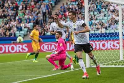 Bundesliga: Bayern overpower Augsburg to close gap to leaders Leverkusen | Bundesliga: Bayern overpower Augsburg to close gap to leaders Leverkusen Bundesliga: Bayern overpower Augsburg to close gap to leaders Leverkusen | Bundesliga: Bayern overpower Augsburg to close gap to leaders Leverkusen