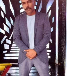 Prashant Ingole's next track 'Hey Ishq' is all about love and broken hearts | Prashant Ingole's next track 'Hey Ishq' is all about love and broken hearts Prashant Ingole's next track 'Hey Ishq' is all about love and broken hearts | Prashant Ingole's next track 'Hey Ishq' is all about love and broken hearts