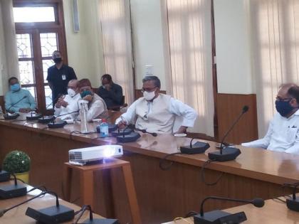 Uttarakhand CM Trivendra Singh Rawat holds review meeting on COVID-19 | Uttarakhand CM Trivendra Singh Rawat holds review meeting on COVID-19