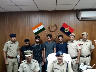 Gurugram Police bust int'l extortion racket, four held | Gurugram Police bust int'l extortion racket, four held