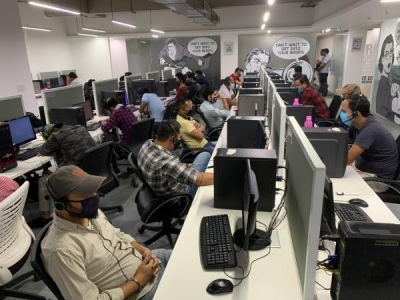 Fake call centre busted in Gurugram, two arrested | Fake call centre busted in Gurugram, two arrested