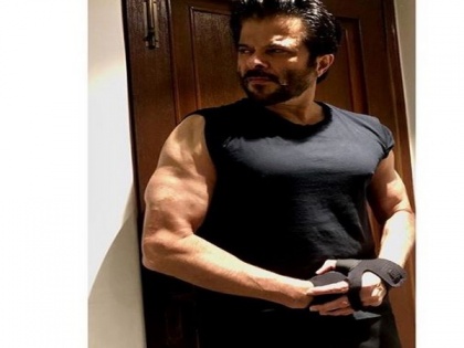 Anil Kapoor sweats it out after anniversary binge eating | Anil Kapoor sweats it out after anniversary binge eating