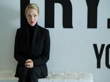 First look of Amanda Seyfried as Elizabeth Holmes in Hulu's 'The Dropout' unveiled | First look of Amanda Seyfried as Elizabeth Holmes in Hulu's 'The Dropout' unveiled