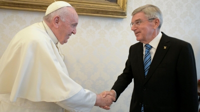 IOC President and Pope agree to explore cooperation between faith and sport to support refugees | IOC President and Pope agree to explore cooperation between faith and sport to support refugees IOC President and Pope agree to explore cooperation between faith and sport to support refugees | IOC President and Pope agree to explore cooperation between faith and sport to support refugees