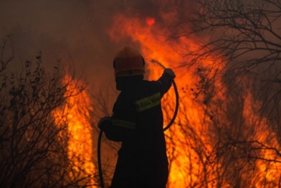 One dead, over 40 injured in wildfires near Athens | One dead, over 40 injured in wildfires near Athens