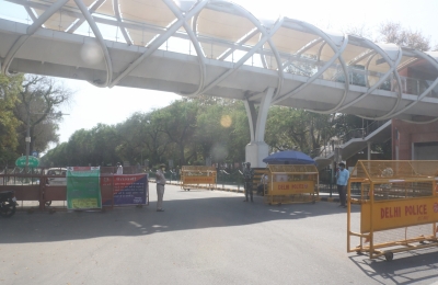Night curfew in Delhi on Dec 31, Jan 1 | Night curfew in Delhi on Dec 31, Jan 1