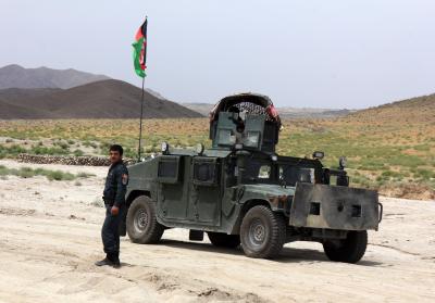 Clashes intensify in Afghanistan's Kandahar, residents displaced | Clashes intensify in Afghanistan's Kandahar, residents displaced Clashes intensify in Afghanistan's Kandahar, residents displaced | Clashes intensify in Afghanistan's Kandahar, residents displaced