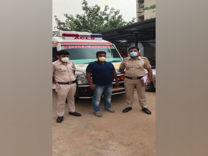 Delhi Police arrests owner of ambulance service company for charging Rs 1.2 lakh from patient's daughter | Delhi Police arrests owner of ambulance service company for charging Rs 1.2 lakh from patient's daughter
