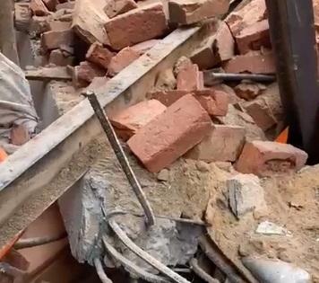5 killed in house collapse caused by incessant rain in J&K's Kathua | 5 killed in house collapse caused by incessant rain in J&K's Kathua